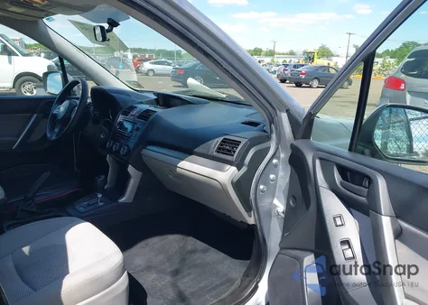 2015 Subaru Forester 2.5I Premium z USA, uszkodzony, nr VIN JF2SJADC0FH535809